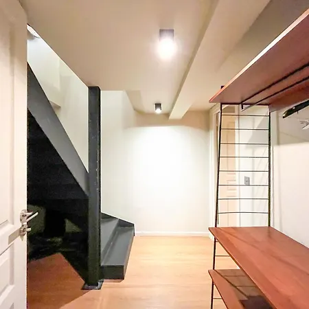 アパート Urban Flat 138 - Beautiful Duplex In Saint Germain